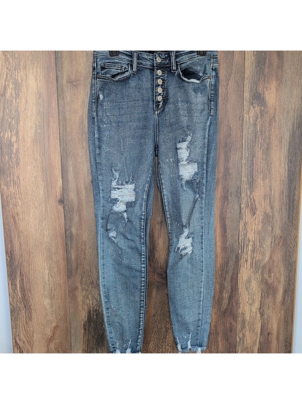 Judy Blue Distressed Button-Fly Ankle Cropped Jeans 7/28 M512